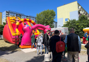 Zabawa na dmuchańcach