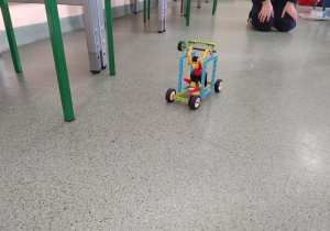 Model złożony z klocków Lego Education Bricq