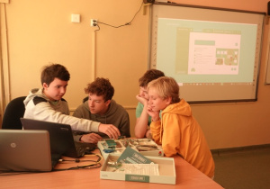 Michał Hubert Szymon i Franek projektują inteligentne oświetlenie uliczne