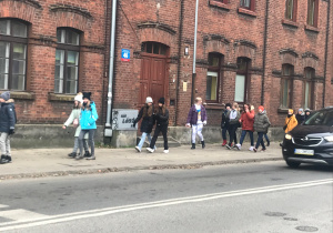 W drodze do teatru. Spacer wzdłuż ulicy Przędzalnianej.