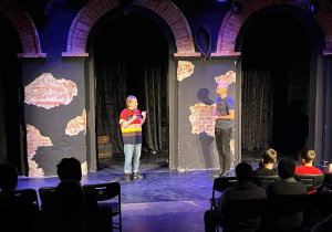 Występ aktorów Teatru Impro podczas spektaklu „Hejter, czyli jeden z nas”