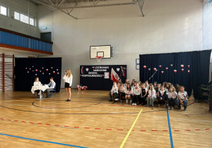 Rozpoczęcie uroczystego apelu z okazji 11 Listopada.