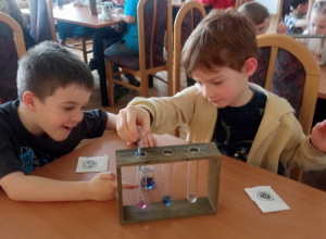 Pierwszaki z klasy 1d w Muzeum Farmacji