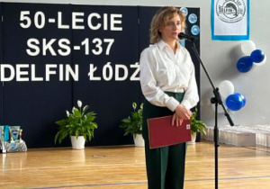 Pani dyrektor Joanna Mrowińska – Wange składa gratulacje dla całej społeczności Klubu – Zarządu, trenerów, zawodników i ich rodziców.