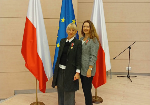 Pani Dagmara Kowalska oraz Pani Beata Kiełczyńska - nauczyciele uhonorowani wyjątkowymi wyróżnieniami z okazji Dnia Edukacji Narodowej – Medalami Komisji Edukacji Narodowej.